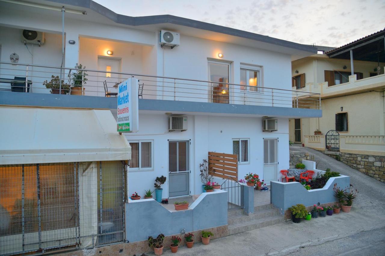 Naiades Summer House I Platanos  Exterior photo